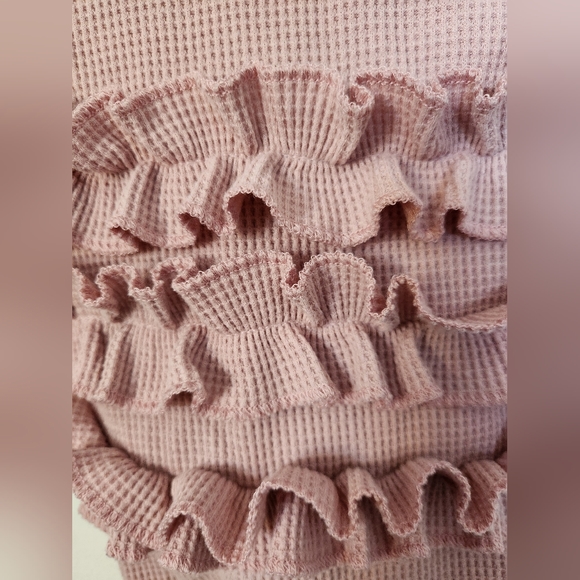 Waffle Knit - Ruffle Bum - Picture 3 of 4